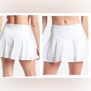ATHLETA M A-Game 14"-woman white athletic Golf tenniscore hiking running skort